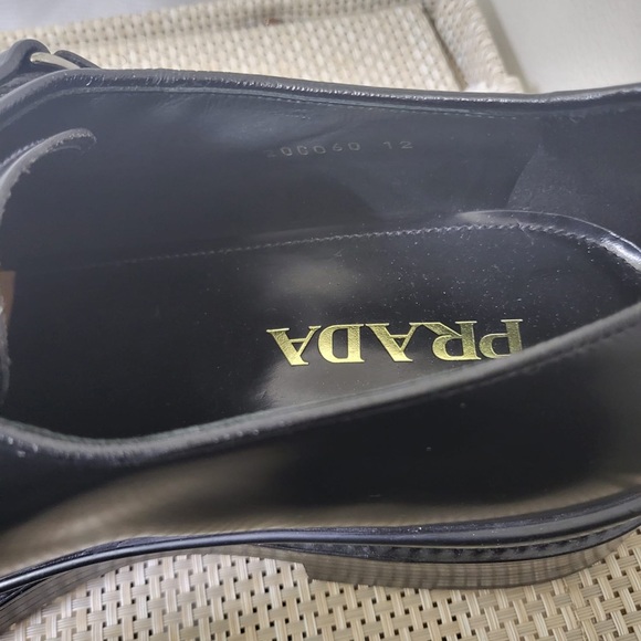 Prada shoes, it’s a size 13 but feet very well also in size 12 - Picture 4 of 4